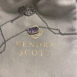 Kendra Scott necklace